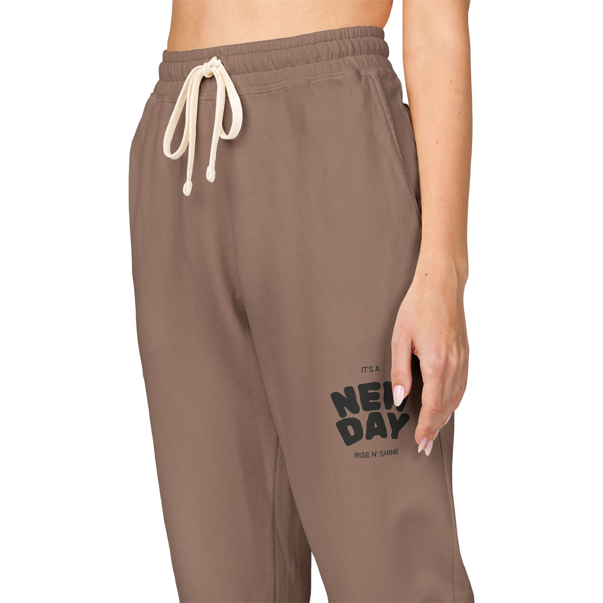 Embroidered 'Mom' Handprint Fleece Sweatpants — Cozy Gift for New Moms & Mother's Day