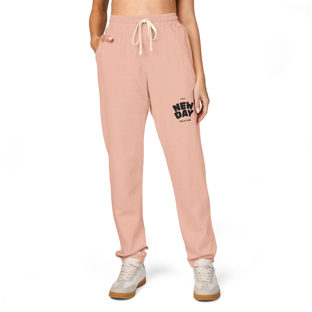 Embroidered 'Mom' Handprint Fleece Sweatpants — Cozy Gift for New Moms & Mother's Day