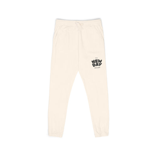 Embroidered 'Mom' Handprint Fleece Sweatpants — Cozy Gift for New Moms & Mother's Day
